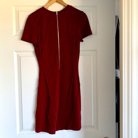 Burgundy mini dress - Picture 2 of 3